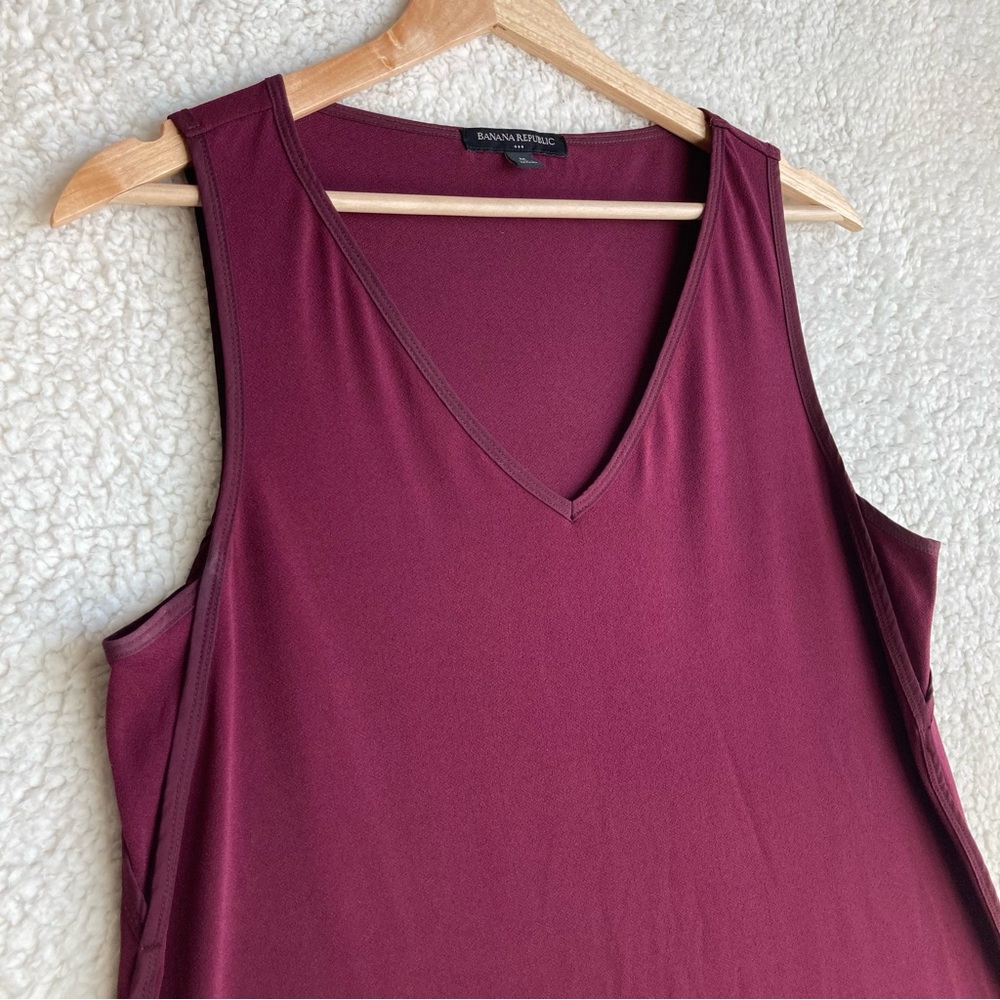Banana Republic Women's sleeveless v-neck tank top, Sz M - Picture 5 of 16